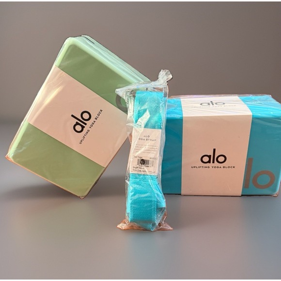 ALO Yoga Other - ALO Sold out NEW  Bundle bright aqua blue/green  uplifting YOGA blocks & Strap